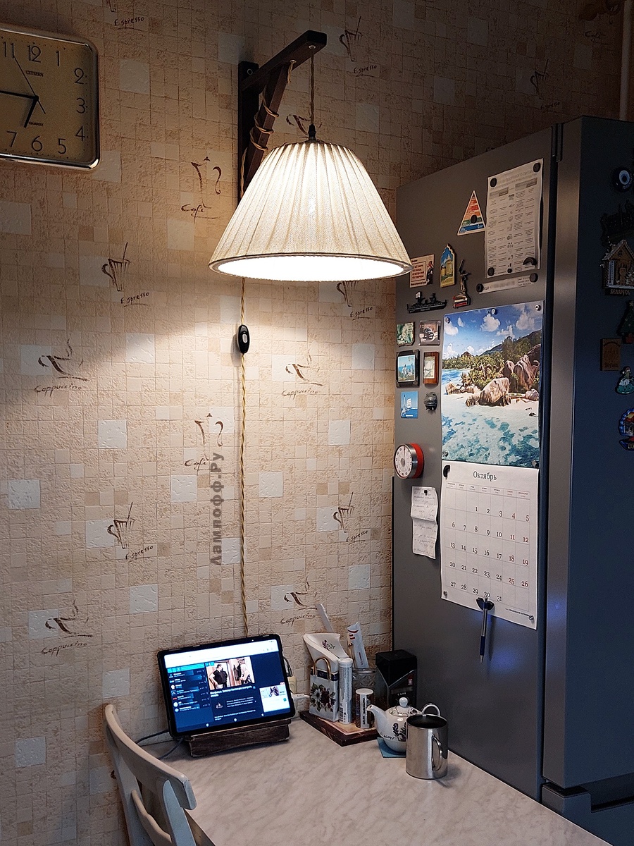 Бра над столом в кухне, кухня 5 метров кв.