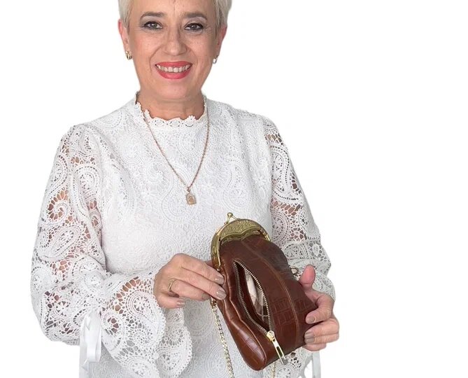 Многофункциональная вещь - футляр для очков и телефона