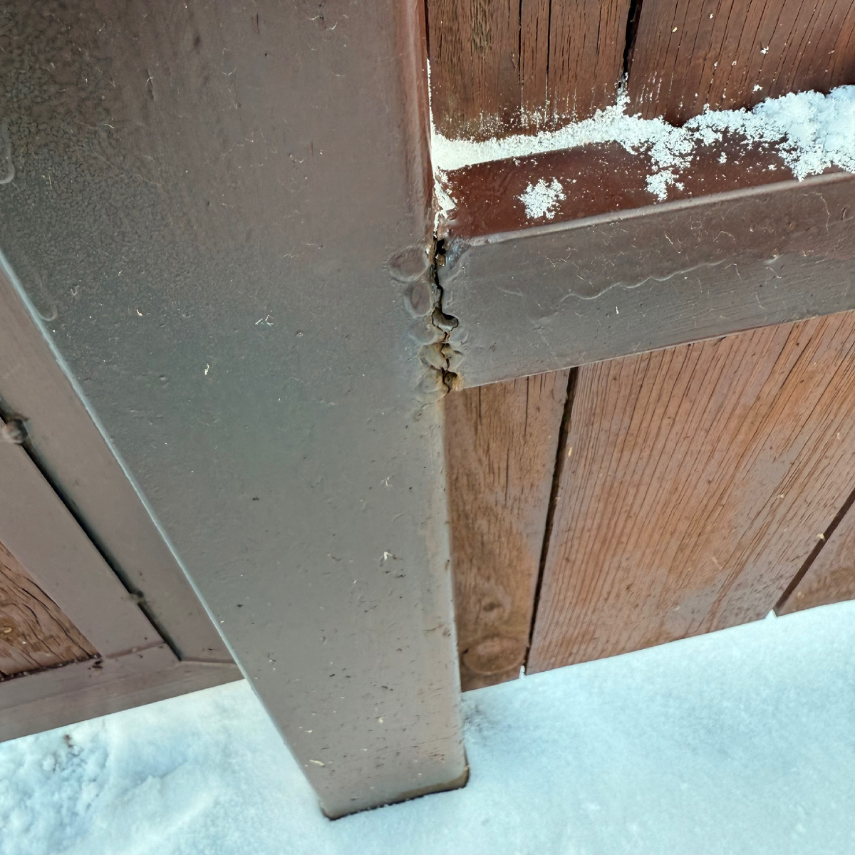 Ветер оторвал