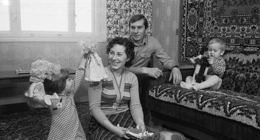 С годами всё понятней мне, как хорошо мы «плохо» жили