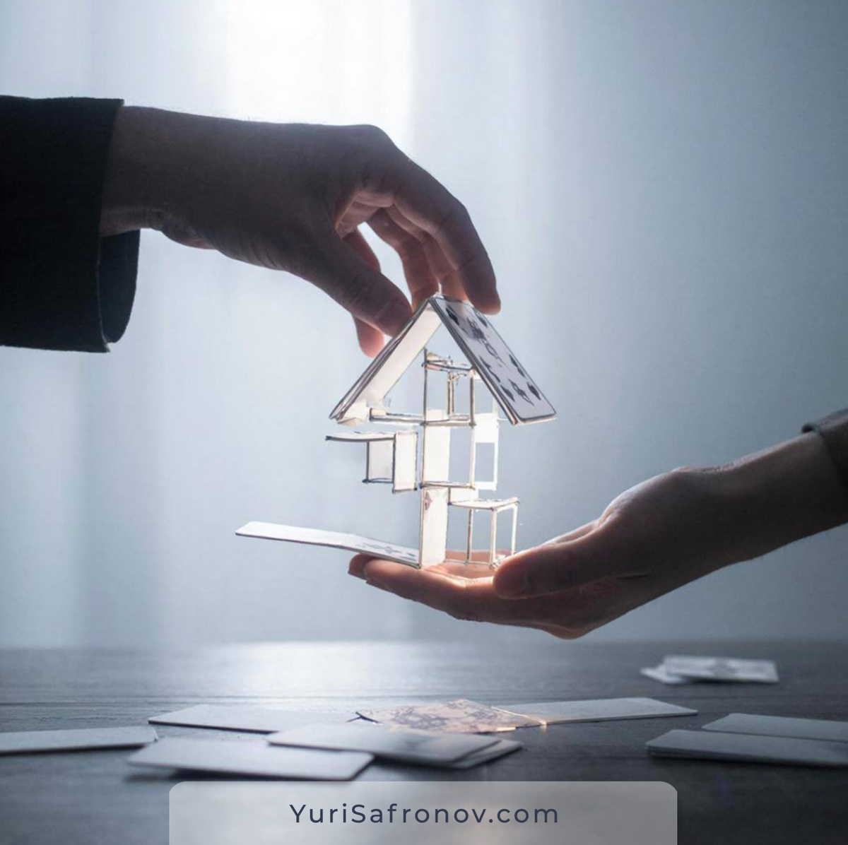 СПОСОБНОСТЬ СТРОИТЬ КАРТОЧНЫЕ ДОМИКИ