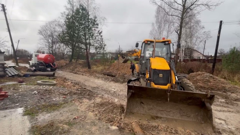    Резкое повышение тарифов связано с необходимостью замены ветхих коммунальных сетей.