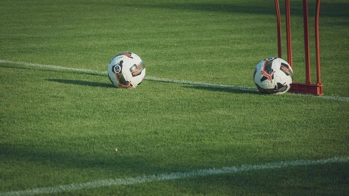    Волгоградские футболисты завершили год нулевой ничьей   novostivolgograda.ru