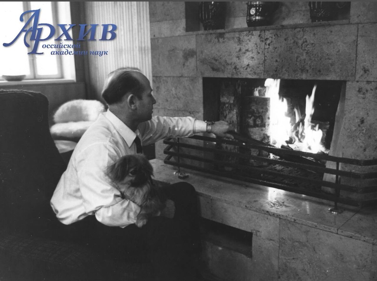 Космонавт Алексей Леонов