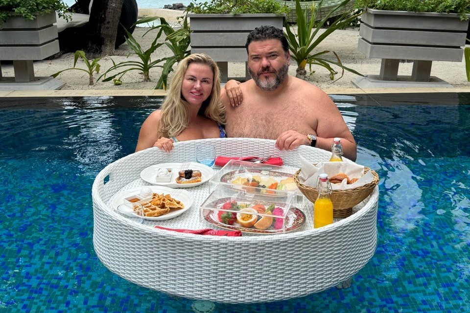  В прошлом году Анна Семенович представила поклонникам своего жениха Дениса Шреера Личная страница героя публикации в соцсети