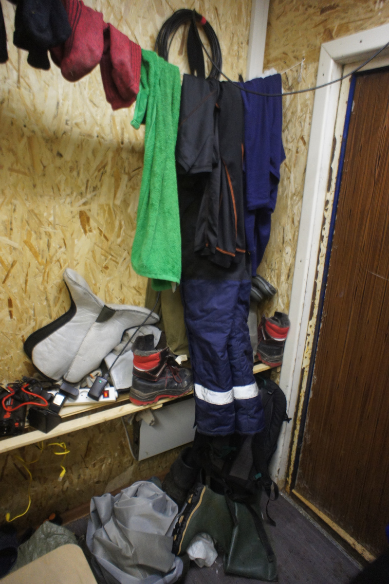 Сушим всё в вагоне