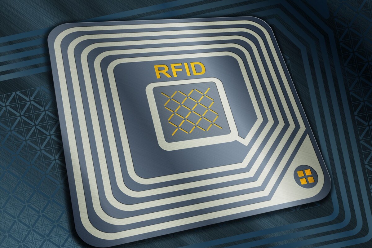 Пример RFID-чипа в масштабе. Источник: Яндекс