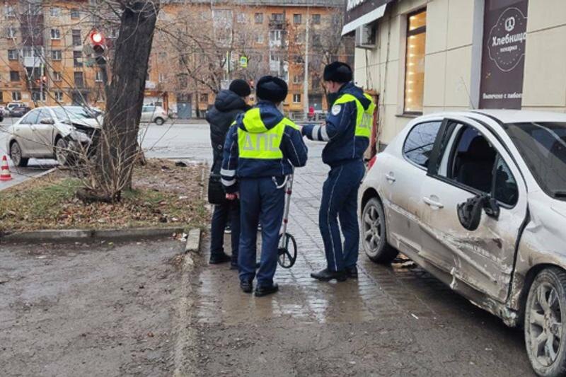    ГАИ Екатеринбурга. Место ДТП