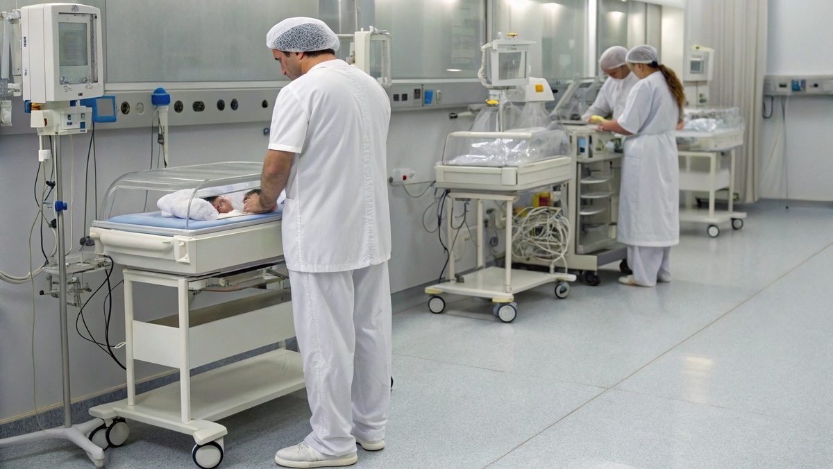 Минздрав опубликовал проект типовой программы переподготовки по неонатологии