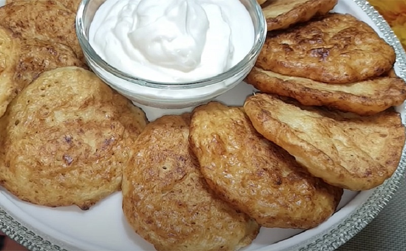 Вкусные оладьи из фарша и кефира за 10 минут: быстрая альтернатива котлетам