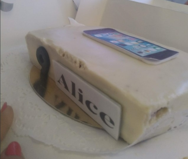 ⚡️Скорлупа и волос в торте от домашнего кондитера: больше заказывать не планирую