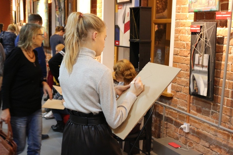    Все гости, включая детей, смогут создать собственное архитектурное сооружение и стать соавторами экспозиции. Фото: Пермская Арт-резиденция