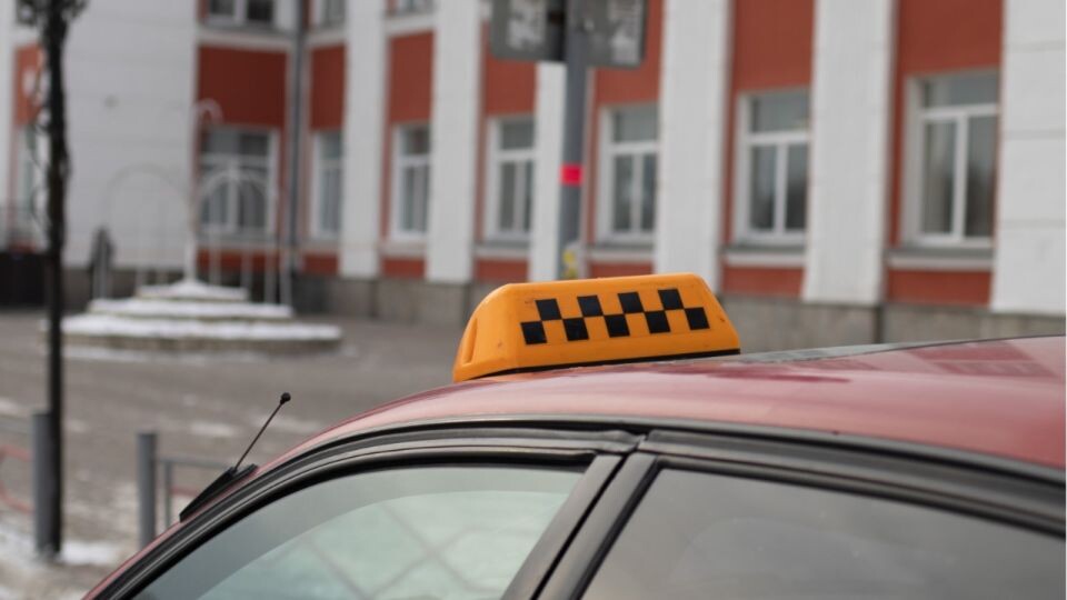    Такси. Источник: "Толк"
