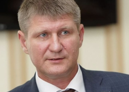    "Сбой матрицы" и "болтовня": российские политики раскритиковали резолюцию Европарламента по Крыму и новым регионам РФ