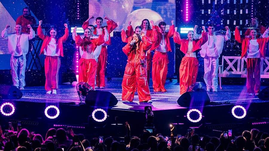    Фото: vk.com/Танцы! Ёлка! Муз-ТВ!