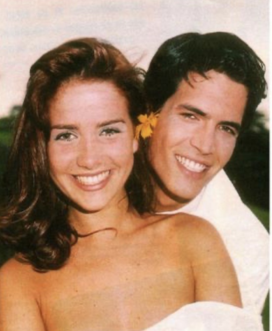 Богатые и знаменитые (сериал)