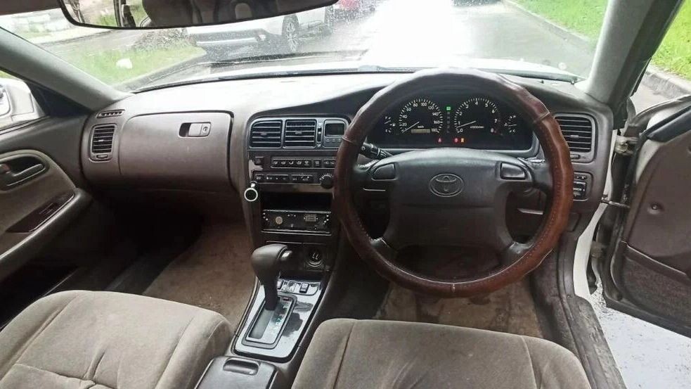 Правый руль может приговором для ввоза в Россию. Фото: Авто.ру