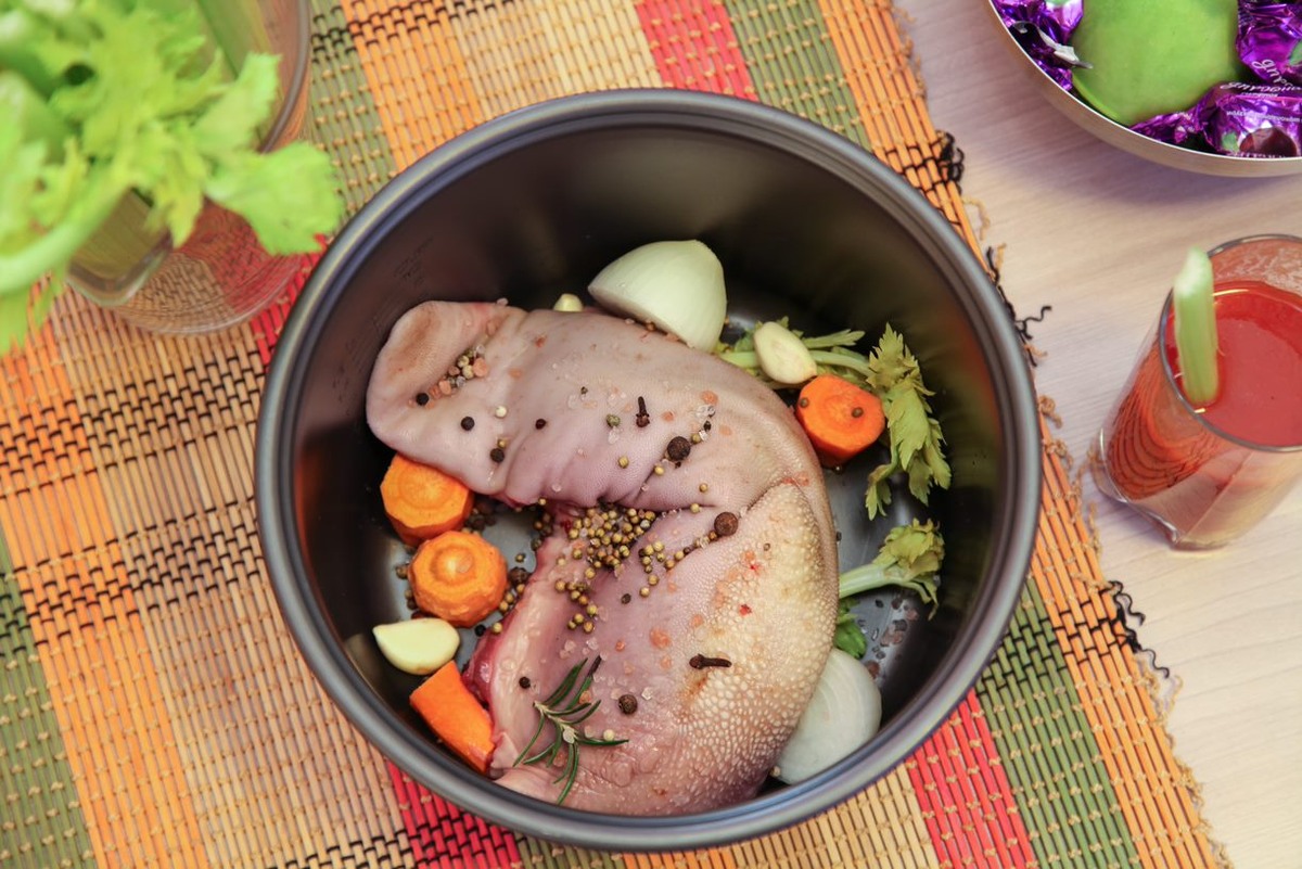 Заливное из языка говяжьего с желатином