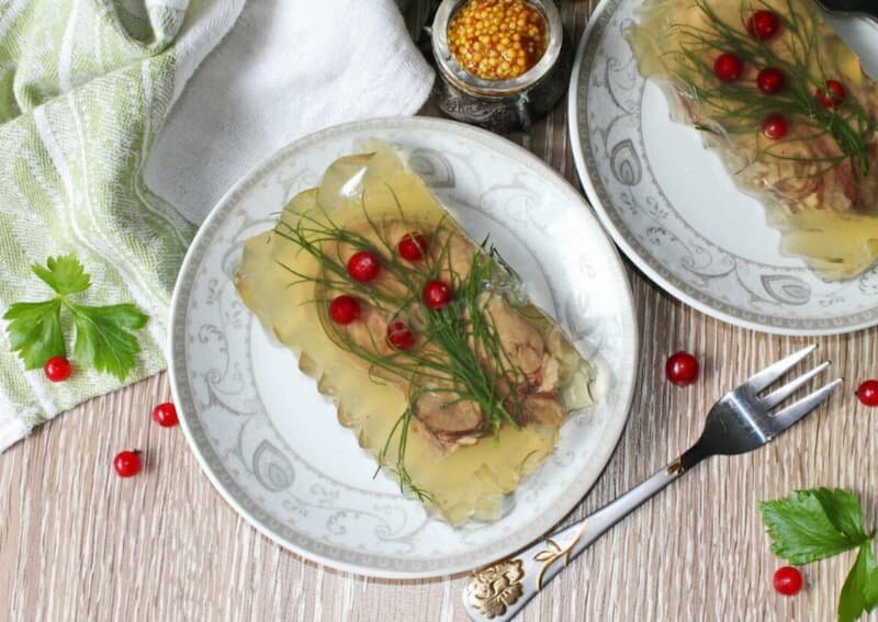 Заливное из языка говяжьего с желатином