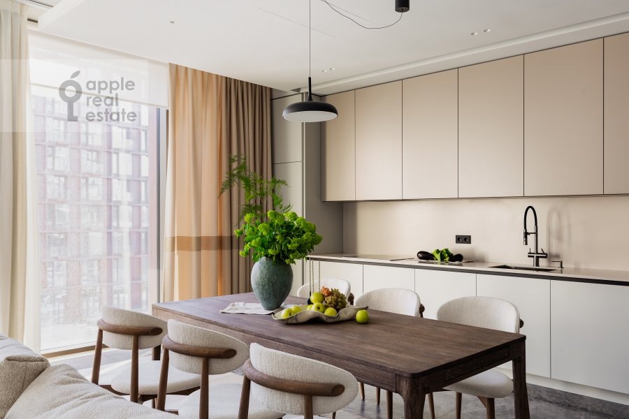 Фото из архива Apple Real Estate