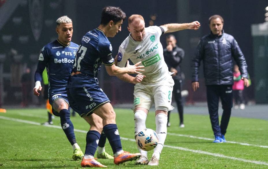    «Ахмат» и «Динамо» боролись изо всех сил. Фото: Соцсети ФК «Ахмат»