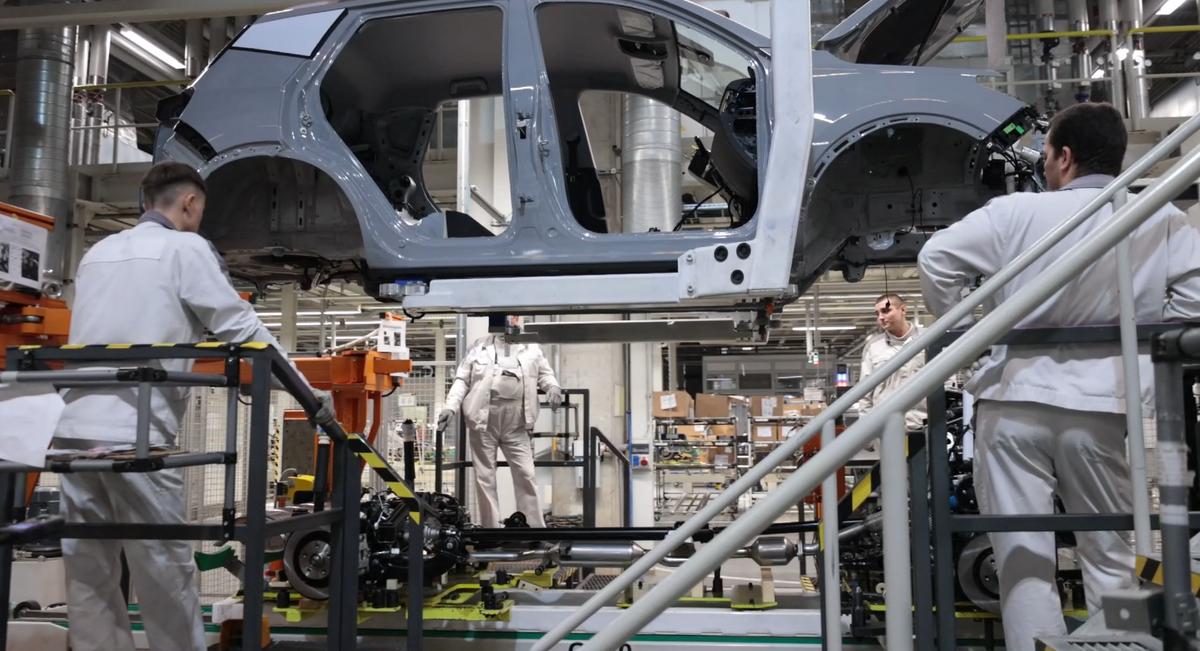 Бывший завод Volkswagen: теперь здесь по полному циклу выпускают кроссоверы Tenet.