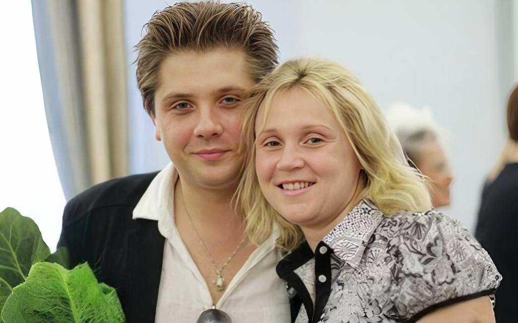 Роман Маякин с женой