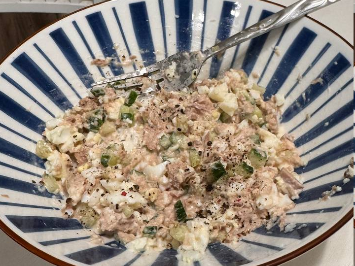 Салат с консервированным тунцом - делаю за 5 минут. Рецепт салата