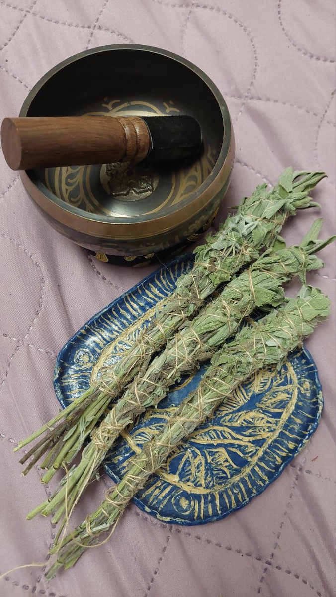 Скрутила красивой нитью