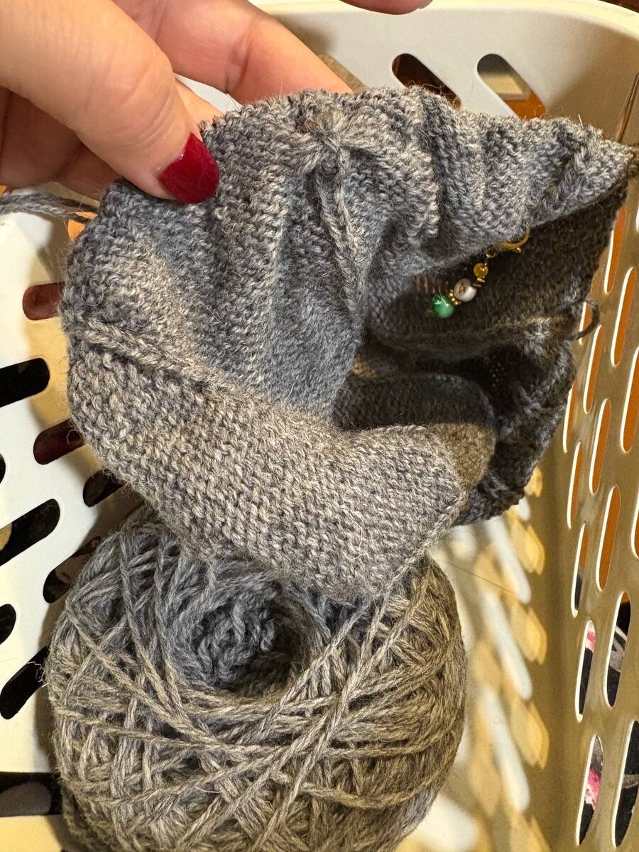 Сажаю паучков на платье