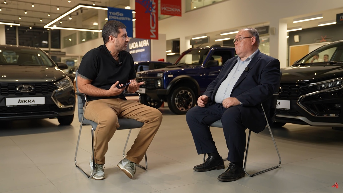 Скрин с канала ДНЕВНИК ХАЧА. (www.youtube.com)