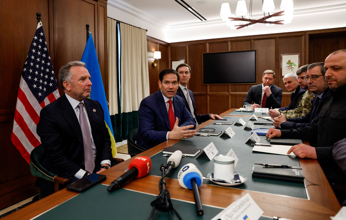 REUTERS/Eva Marie Uzcategui