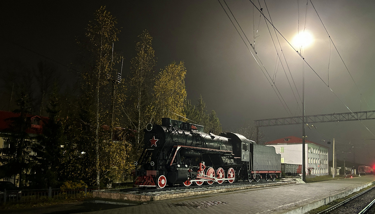 Паровоз-памятник