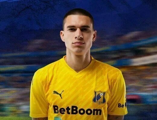 Илья Вахания 