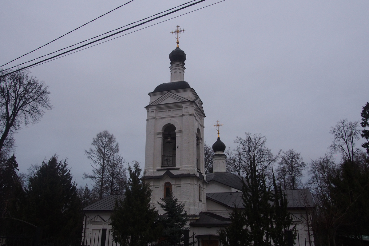 Храм в Середниково