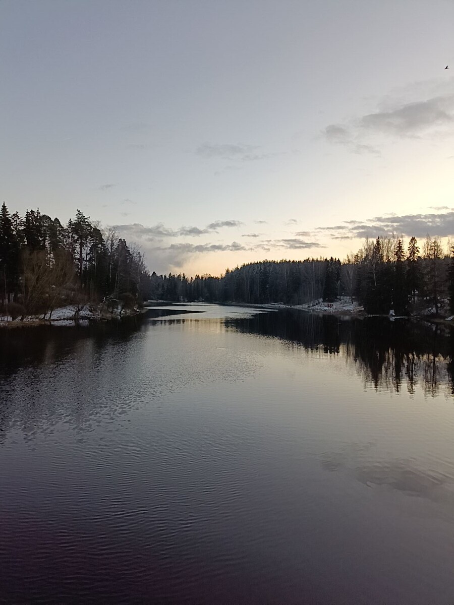 Вот и кончился ноябрь. В середине месяца было хорошо, снежок. 
