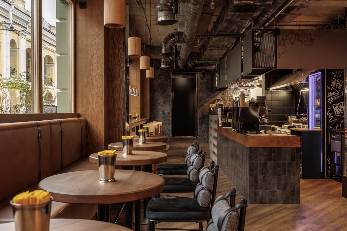 Интерьер, фотоматериал взят из официальных источников заведения