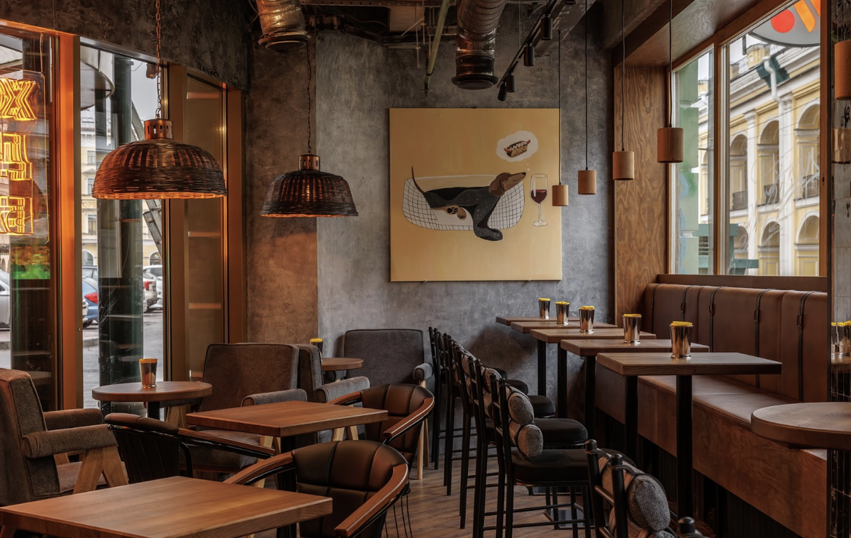 Интерьер хот-дожной Good Boy, фотоматериал взят из официальных источников заведения