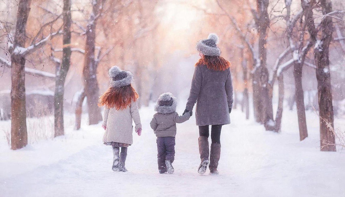 Если хорошо спрашивать картинки будут неплохими в Гига-чате, постигаю дальше