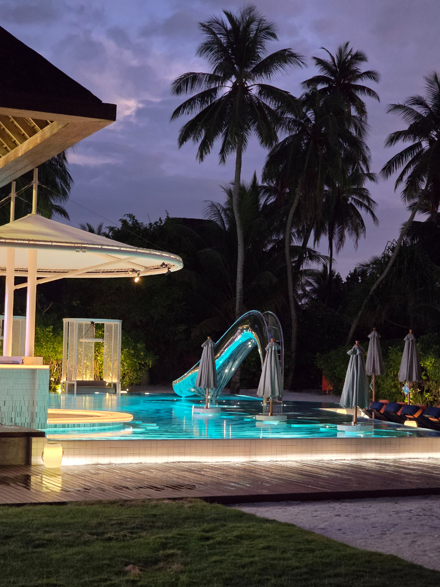 Чтобы вам было интереснее читать, текст будут сопровождать фото из моих поездок на Мальдивы. Наслаждайтесь!)