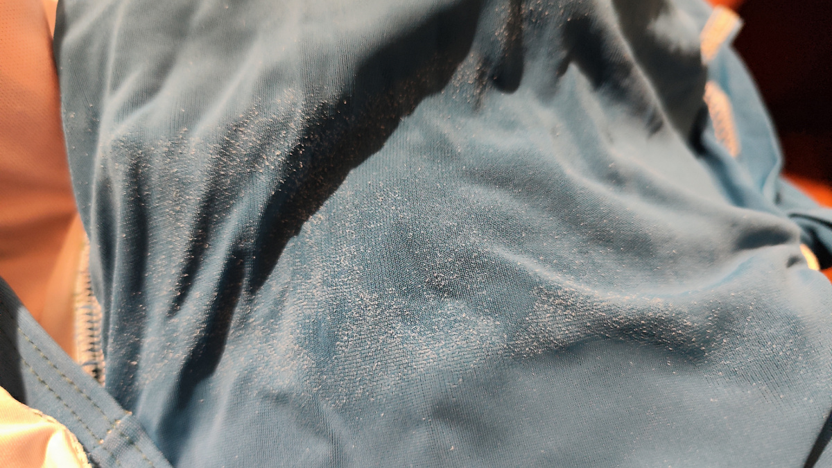 Ткань купальника с изнанки.