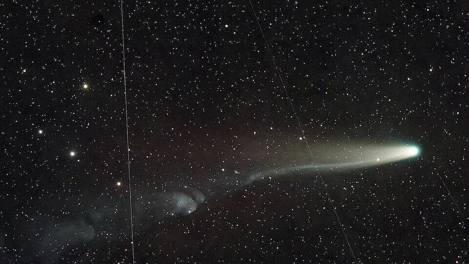 Межзвездная комета 3I/ATLAS теряет яркость, несмотря на приближение к Земле