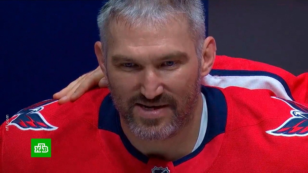    «Вашингтон» устроил яркую церемонию в честь 900-й шайбы Овечкина