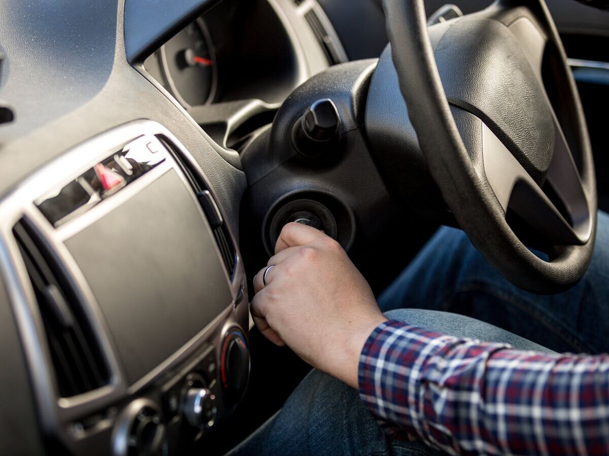    Праворульный автомобиль© Depositphotos.com / Kryzhov