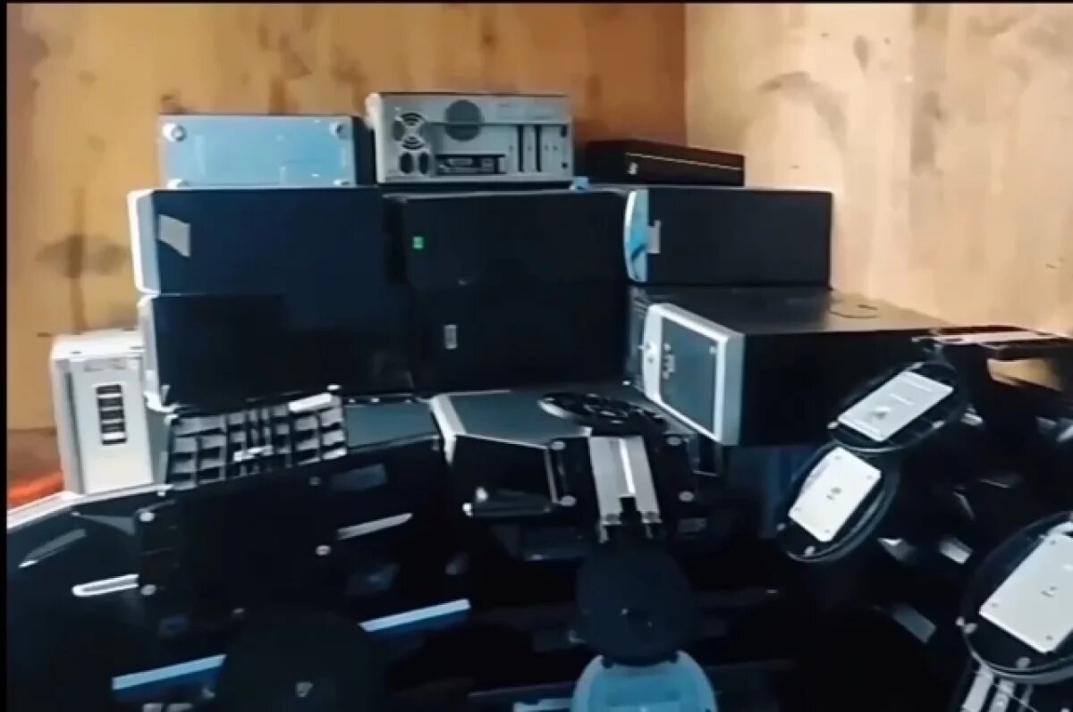    Подпольное казино с игровыми автоматами накрыла полиция Владивостока