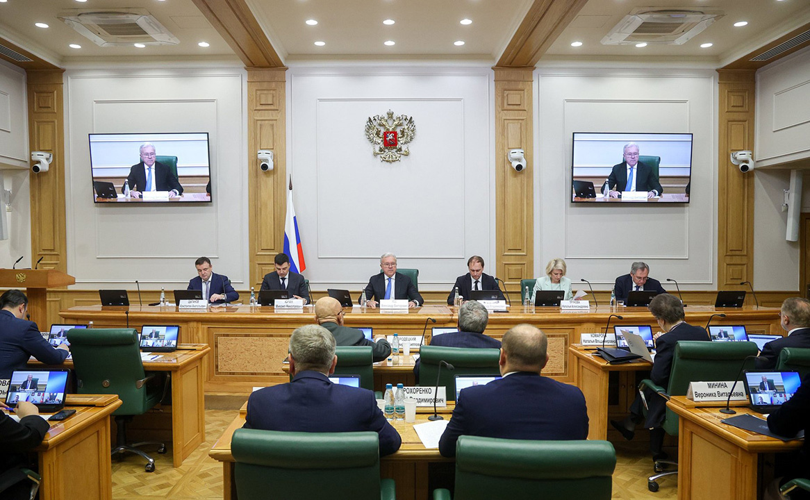    Заседание Совета по развитию Сибири при СФ. Фото: официальный сайт Совета Федерации РФ