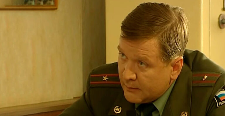    Фото: кадр из сериала "Солдаты" (реж. Сергей Арланов, Рен-ТВ, 2004) Камилла Булгакова