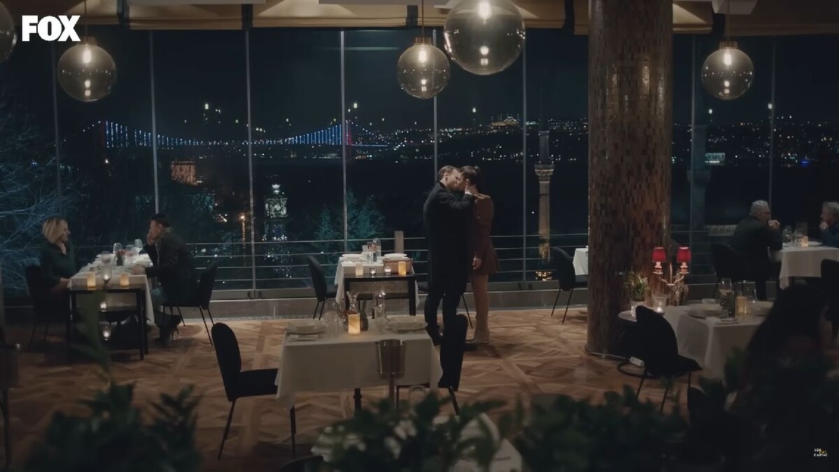 Кадр из сериала «Постучись в мою дверь», Турция, 2020 год