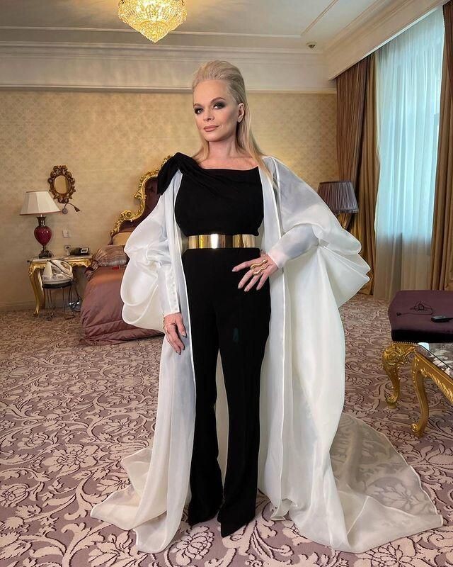 Лариса Долина. Народная артистка РФ. 