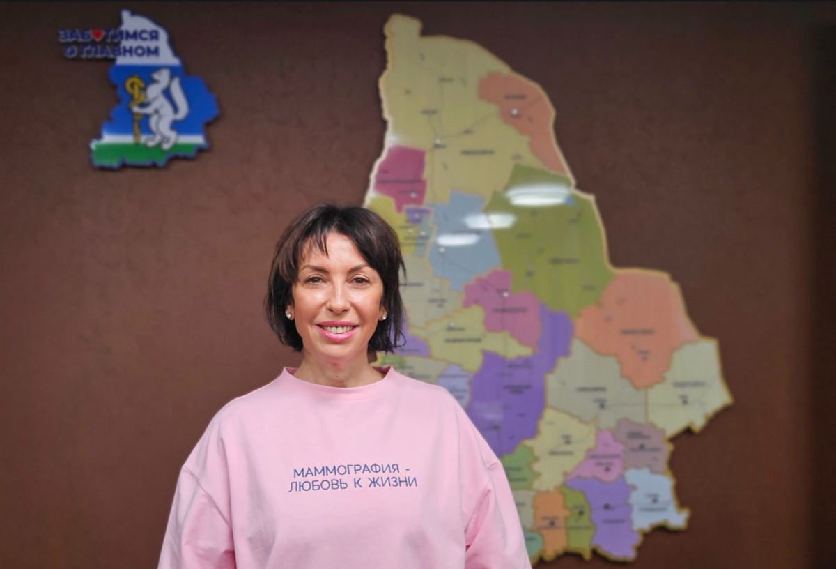     Татьяна Савинова отмечает, что при ранней диагностике рак груди можно выявить на бессимптомных стадиях, фото: ДИП области